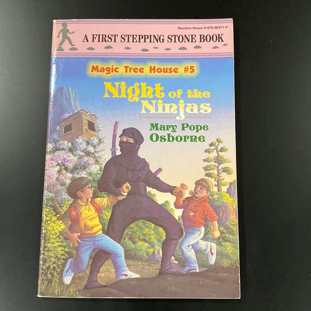 Magic Tree House #5: Night of the Ninjas by Mary Pope Osborne - Novel